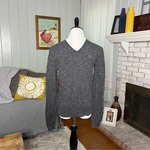 American Eagle athletic fit v neck pullover sweater